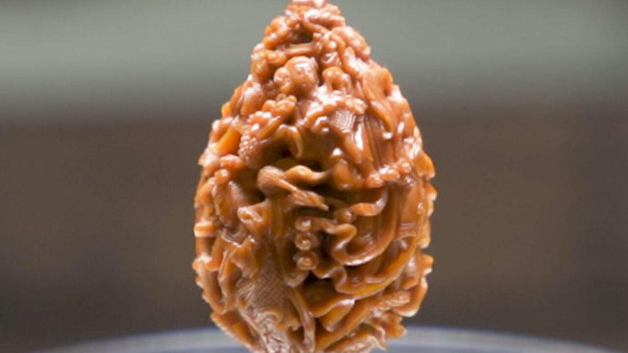 山东手造|德州核雕大师刘铁成:一刀一世界,一核一乾坤