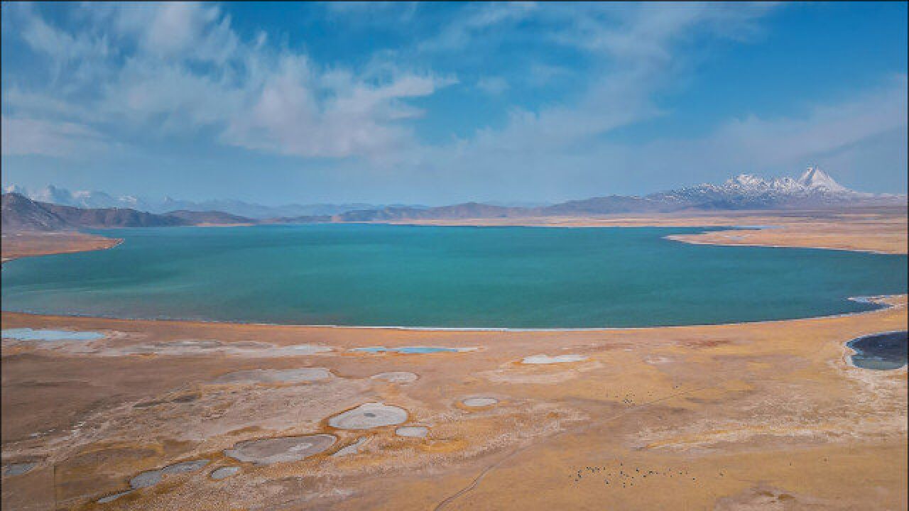 那曲竟有两个错鄂:大的紧挨色林错,小的伴着纳木错