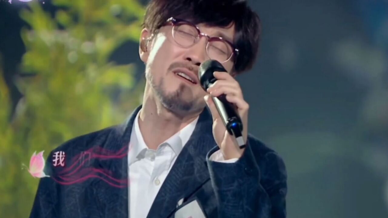 小刚周传雄"杀疯"了,与胡夏合唱《花香》,旋律一起全是回忆