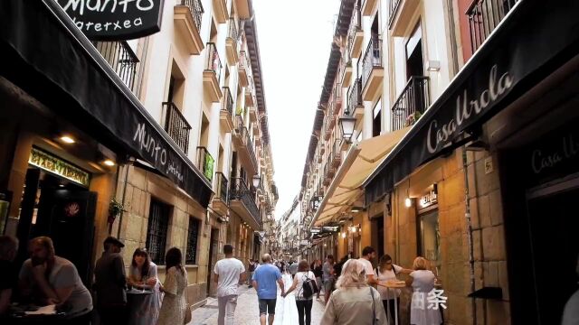 吃上几块不同的tapas,你就了解了大半个西班牙