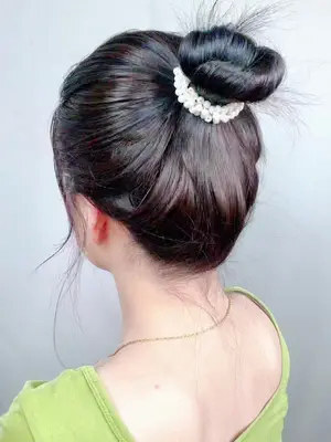 扁脑壳专属 两步get蓬松饱满丸子头#慵懒丸子头 #发型教程#丸子头