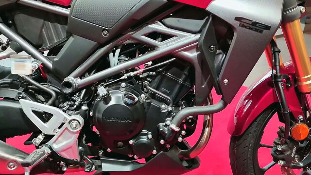 本田新款摩托cb300r售价42万造型复古动力强劲配abs