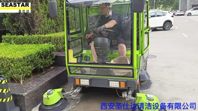 西安多功能清扫车 吸尘喷雾清扫高压冲洗 学校小区景区道路清洁设备