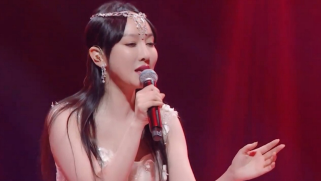 萨顶顶翻唱神曲《海底》,闭上眼就是画面,这就是海妖附体的感觉