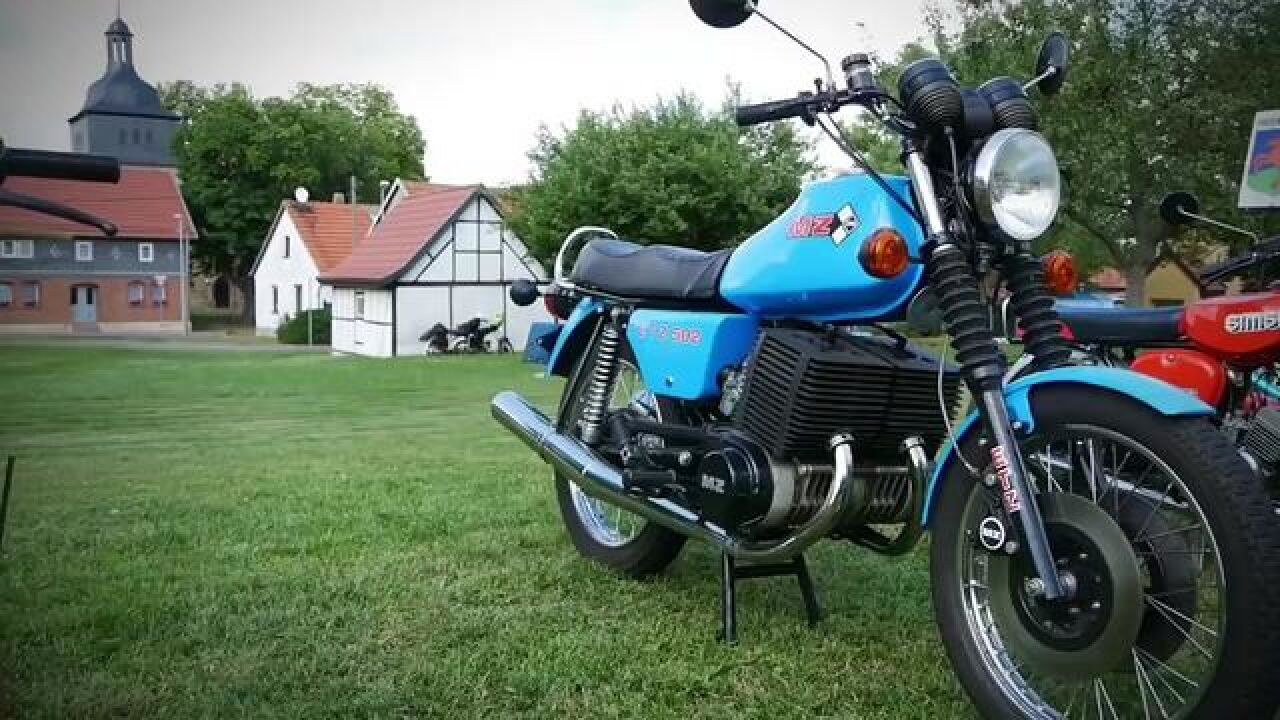 经典东德250比较牛皮#爱机车爱生活 #游戏 #星图任务 #摩托车