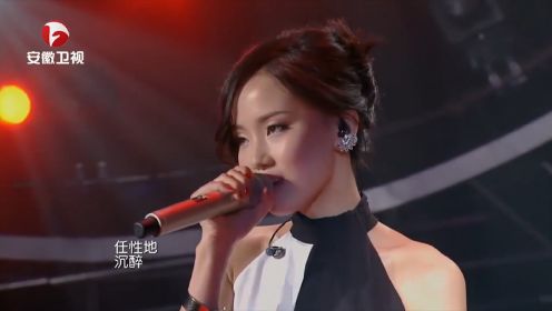 黄玲顺子李泉合唱，一首《执迷不悔》，陶醉全场观众｜歌狂