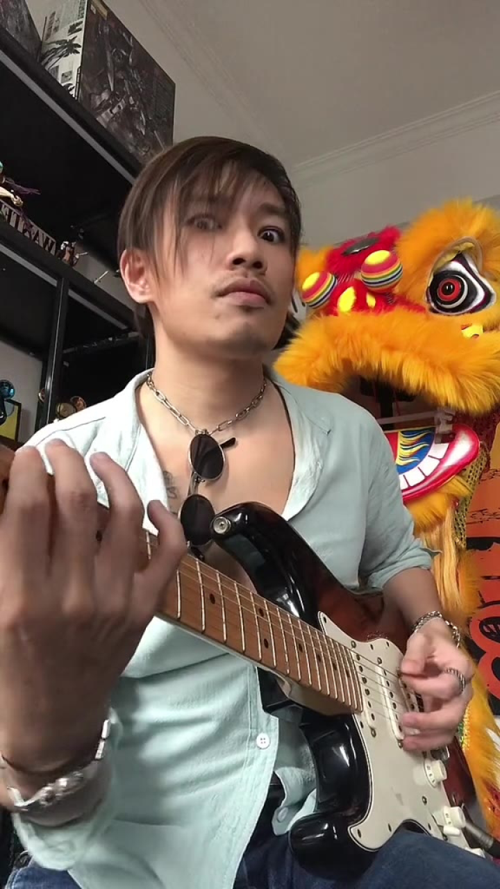 东风吹,战鼓擂,赶紧吃乱世巨星 张耀扬 乌鸦哥 耀仔