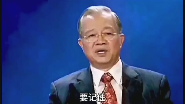 曾老师智慧:单线不成丝,独木不成林.一个人要想成事,要早点明白这个道理.