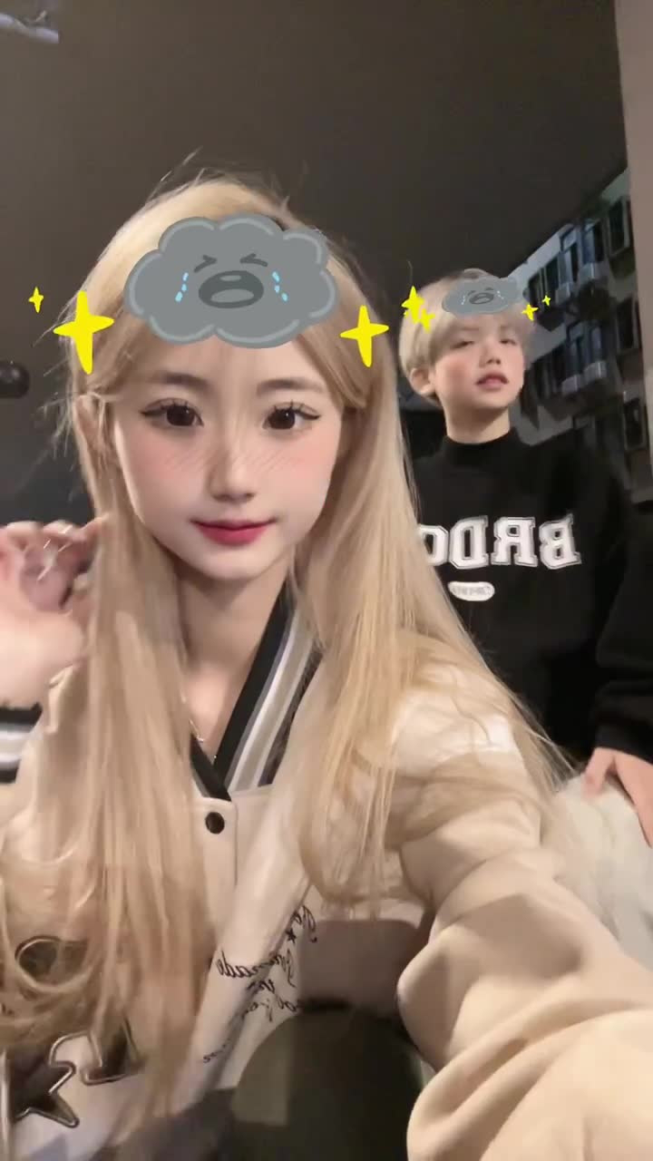 真无语 脑瓜子给我差点拽掉了 陈怿希16 笑崽o #笨鱼夫妇永不分离