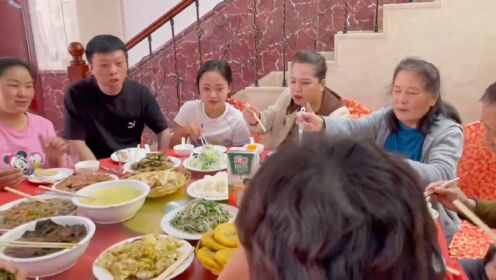 北京平谷靠山吧农家院，平日住宿三餐仅150每人，环境更无可挑剔！