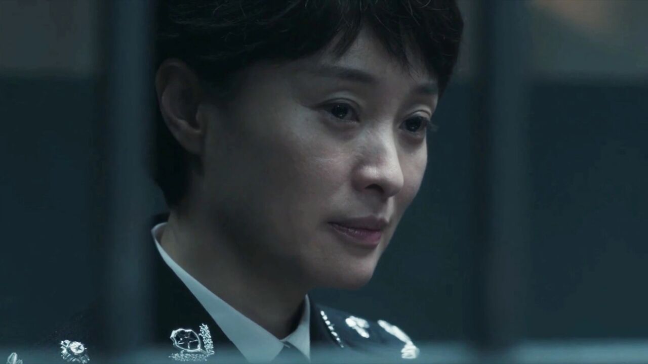 扫黑风暴:吴越演技炸裂,仅用3句话就能逼死嫌疑人,刘奕君吓傻