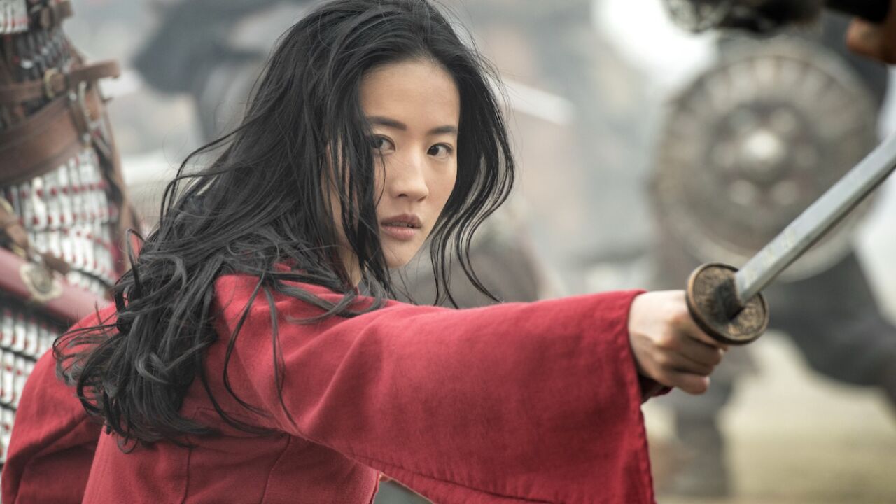 李连杰巩俐甘当配角,刘亦菲甄子丹出演,为什么救不了最美花木兰