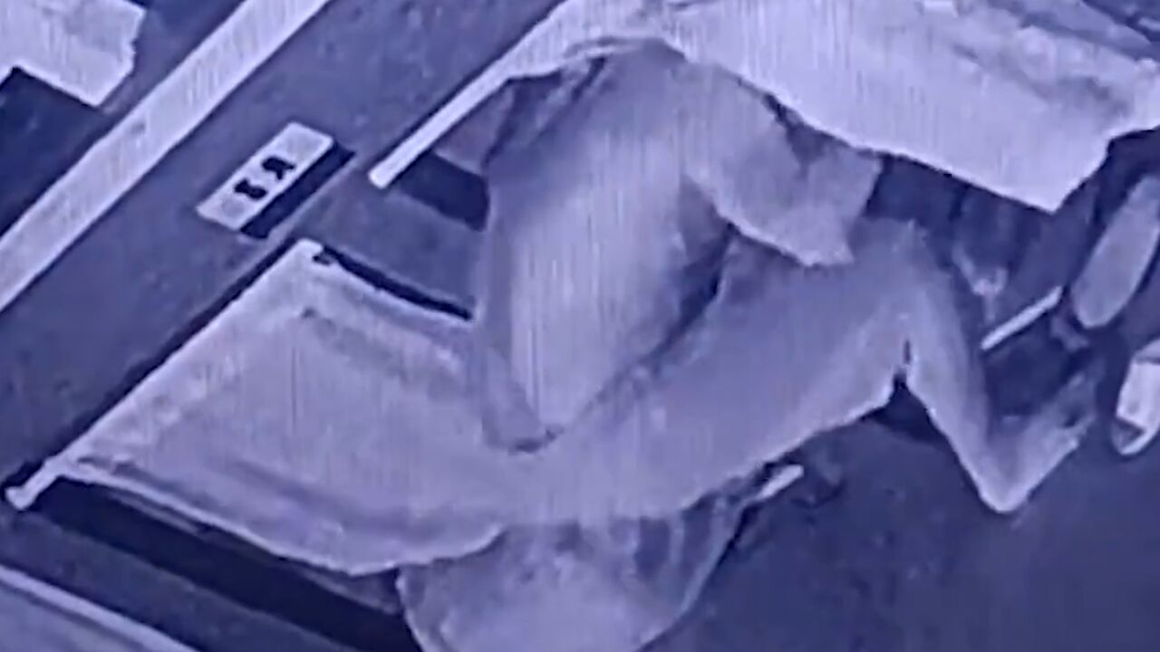 男子称在洗浴中心被男性猥亵：经调解对方赔偿1200担心有艾滋病_腾讯视频