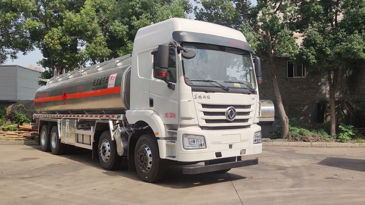 东风锦程v6p前四后八铝合金油罐车配潍柴动力