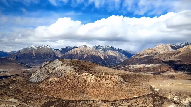 所爱隔山海,山海皆可平.世人皆复海,唯我独向山;山高自有风景在,心宽便会百事宽.