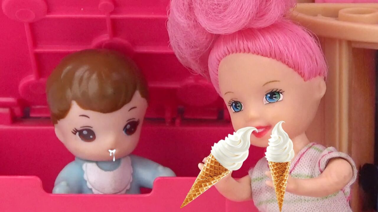 小宝宝为了吃到冰激凌,主动配合喝药