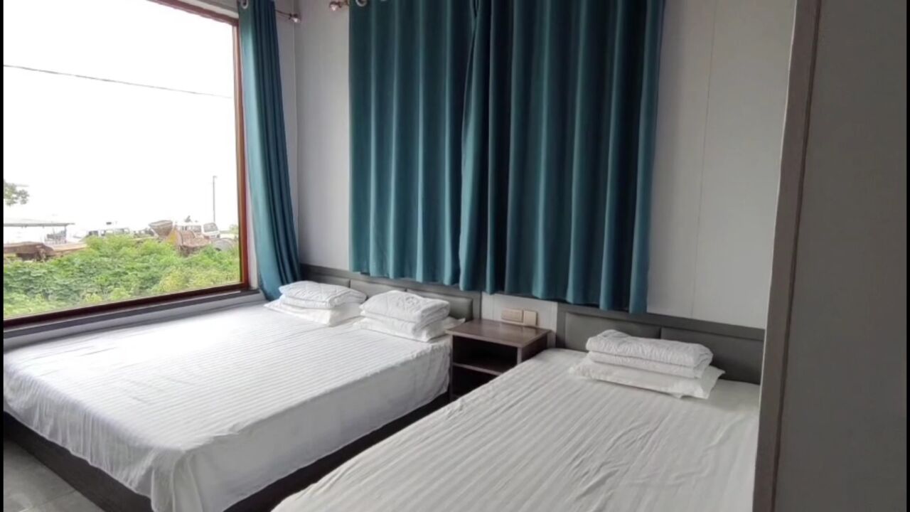 辽宁兴城觉华岛仅200住宿三餐海之蓝宾馆,家庭海景房距南海浴场仅一路