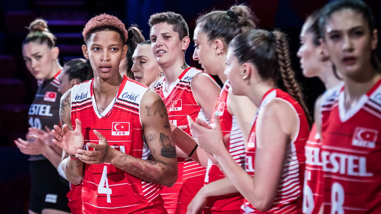 瓦尔加斯,卡拉库尔特扣杀亮点,2023vnl土耳其女排对阵加拿大