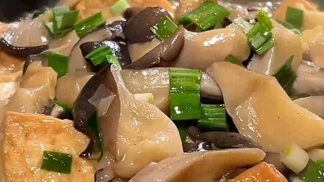 家常平菇炖豆腐