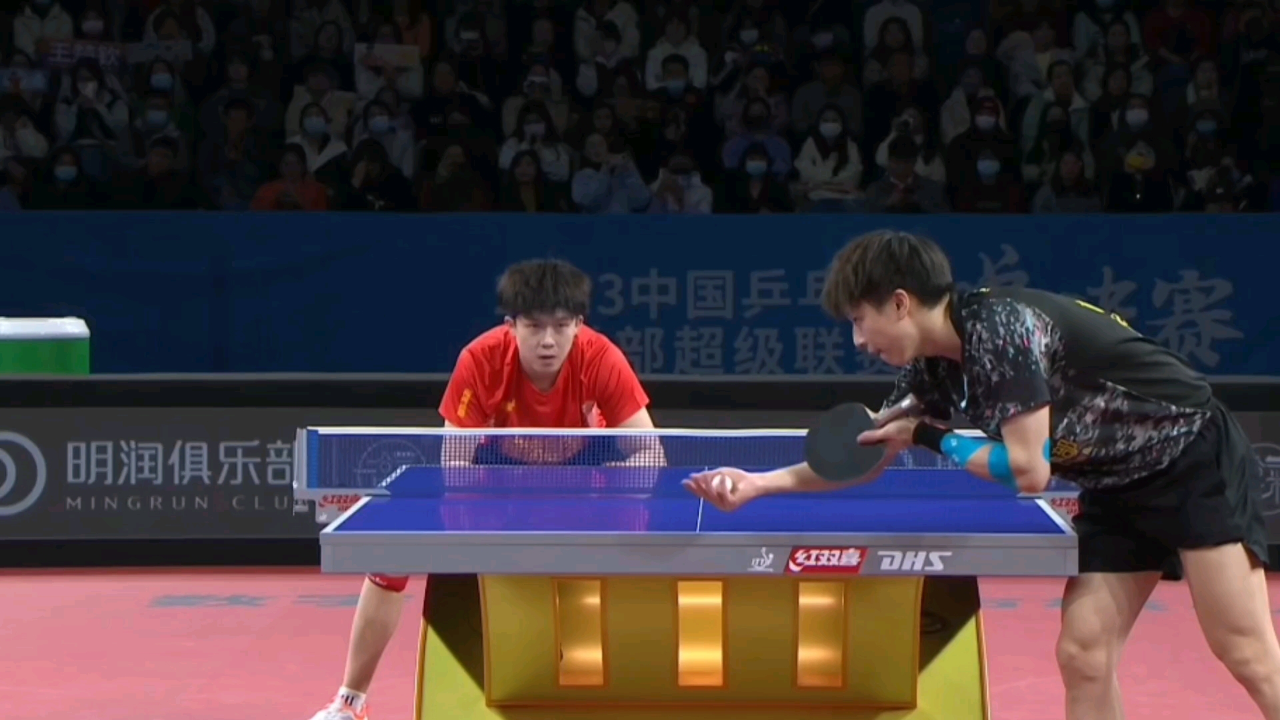 王楚钦反手快撕 拧拉连得6分拿下比赛 林高远心态崩了