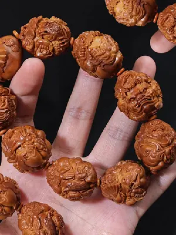 核雕 #文玩 #纯手工 #胡小兰 #精品