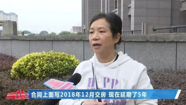 先交全年物业费才交房?万科物业:没有强制要求!业主怒了:他们不给钥匙!