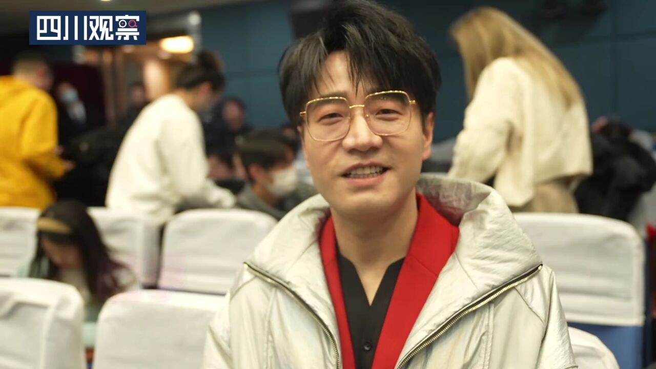 王铮亮四川话送祝福 快看这些川籍艺人都上春晚啦!