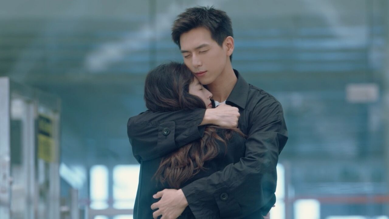 "  陈麦冬@李现ing庄洁@周雨彤微博互相说着对以后的期待和对彼此的