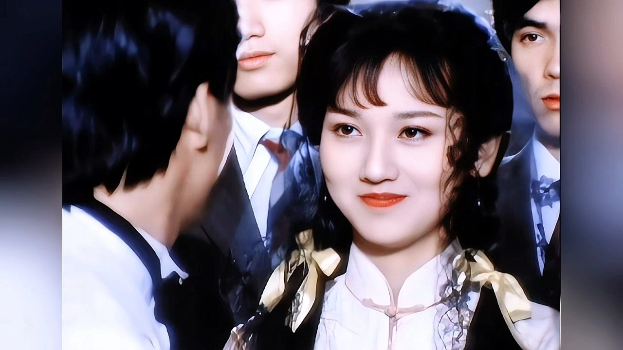 4个冯程程 你更喜欢哪个?