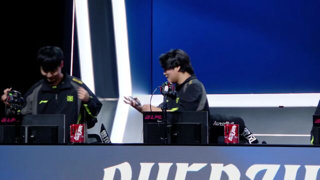 LPL第一赛段 NIP vs TT_02