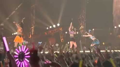Morning Musume Concert Tour 2010 Aki Rival Survival (Kamei Eri Ver.)
