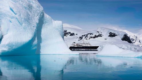 第7集：南极分队出海寻鲸，亲历冰山坠落瞬间