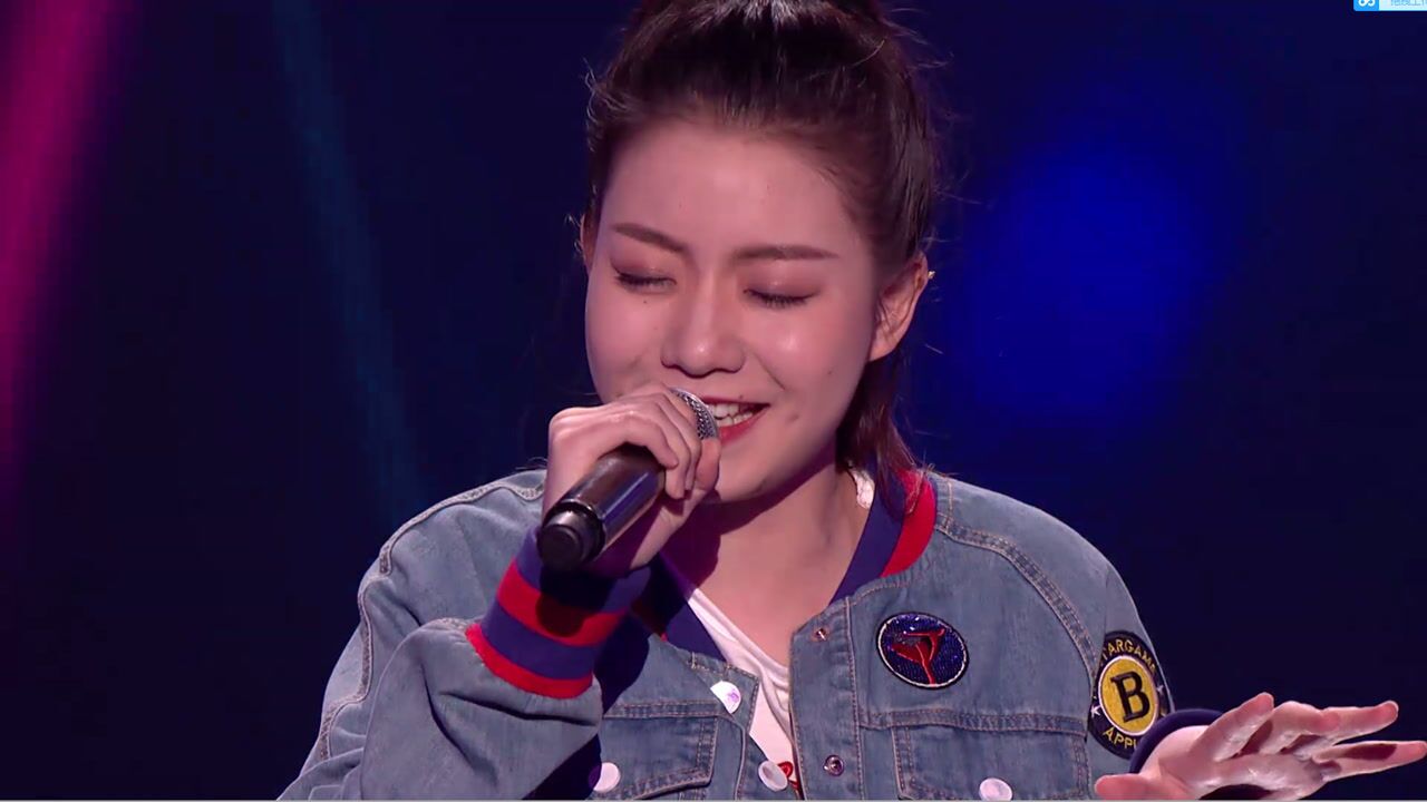 【梨涡美少女贾铮】开口惊艳,英文发音太地道了