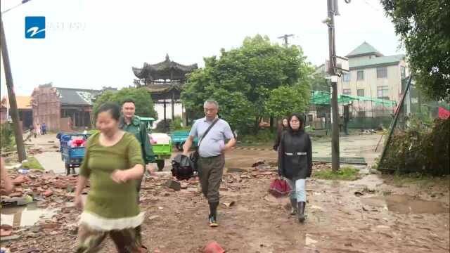 衢州江山:暴雨来袭 连夜搜救转移被困群众