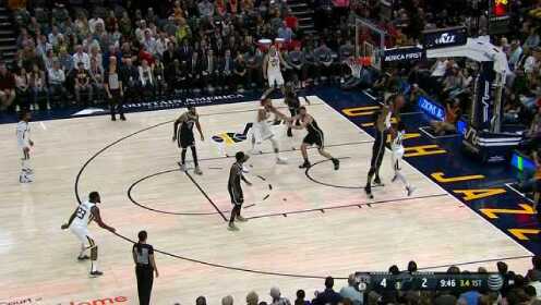 《NBA全场集锦》【得分】角度全封死照样进！ 米切尔0度角高抛物线空心入网