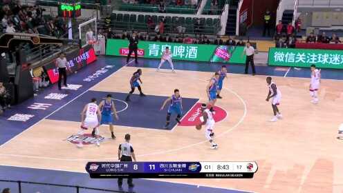 《CBA全场集锦》打的就是实力 亨特后仰跳投稳稳命中