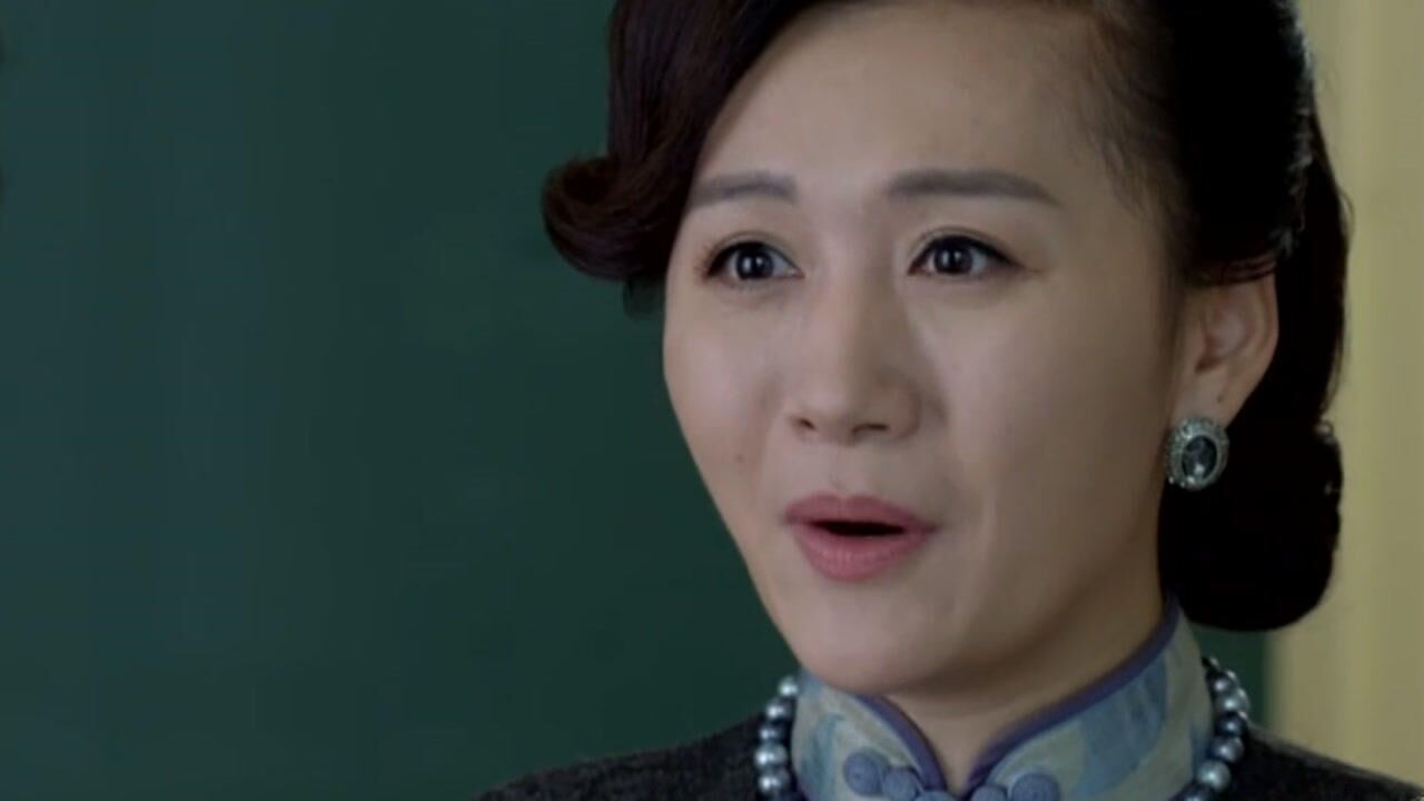 《麻雀》第13集 01:刘兰芝误会了陈深与李小男的关系,以为他们是男女