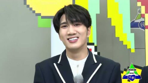 韩佩泉形容自己初舞台:让大家坐立难安