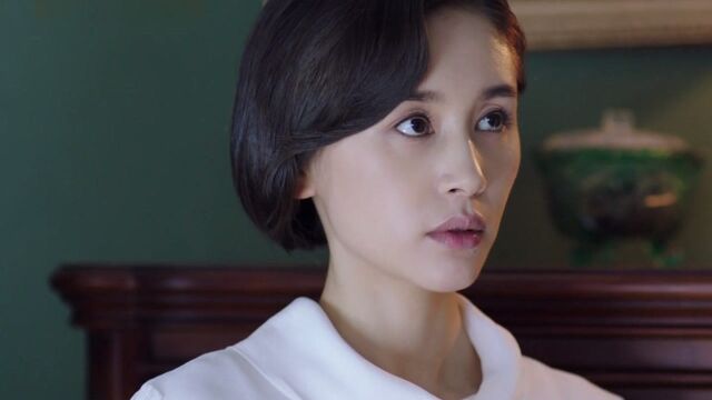 《双刺》第35集01:吴佩欣刻意隐瞒肩上枪伤,双方感情出现了裂痕