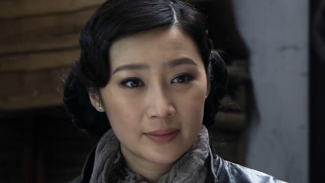 《对与决》第三集01:孟香兰想加入陆玫的队伍,她多年来一心想杀日本人