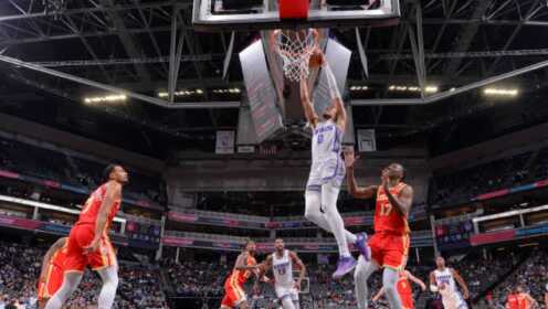 《NBA全场集锦》【球星】哈里伯顿vs老鹰集锦 手感火热砍下24+5 三分7中5