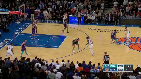 《NBA全场集锦》野兽出没请注意 兰德尔蛮牛冲撞强硬上篮打进