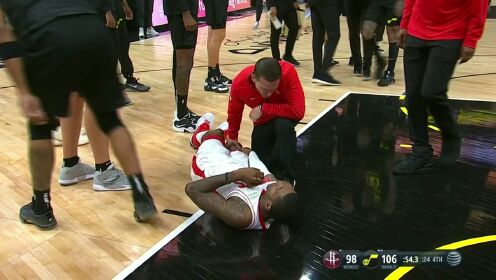 《NBA全场集锦》希望没有大碍！波特与克拉克森对抗中发生碰撞大腿受伤暂时离场