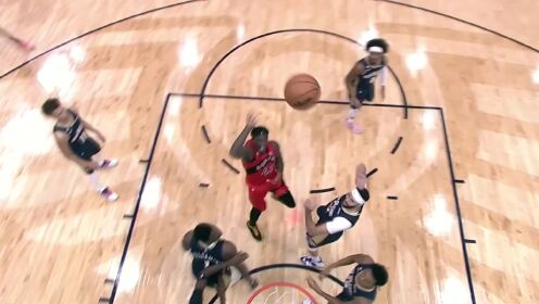 《NBA全场集锦》这谁顶得住啊！西亚卡姆生突南斯抛投打中还造成犯规