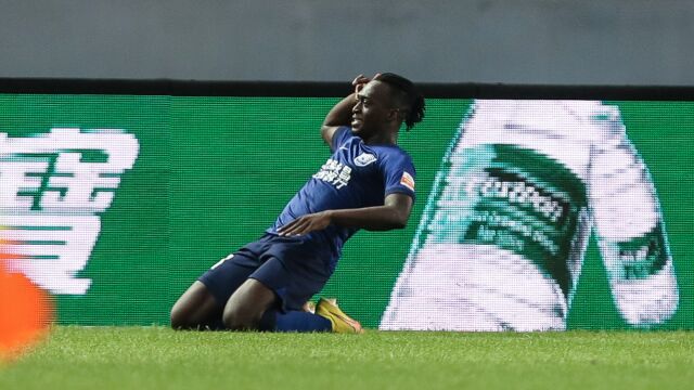 奥利塞内切兜射世界波!拜仁下半场狂飙,3-1领先狼堡把悬念一脚踢飞!