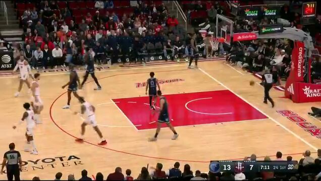 NBA常规赛：灰熊vs火箭第1节英文原声回放
