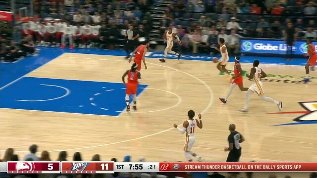 一夫当关万夫莫开 霍姆格伦篮下一防二并送大帽