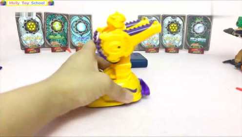 魔力玩具学校：怒火狂龙 少年卷福变射飞车自动变形玩具射击车