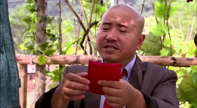 为你推荐自动连播11:03刘能伺候刘大脑袋,早上喝粥中午杀鸡,媳妇:真