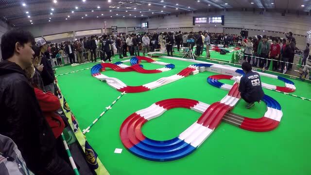 四驱车比赛视频